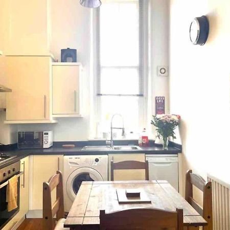 2 Bed Self Contained Apartment Рексем Экстерьер фото